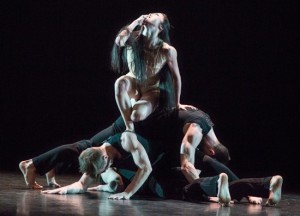 Martha Graham Dance Company in Depak Ine. Photo by Yi-Chun Wu